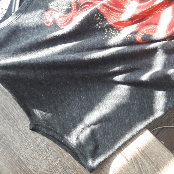 Disney Parks Ariel dolman sleeve heather gray size s t-shirt - Picture 4 of 10